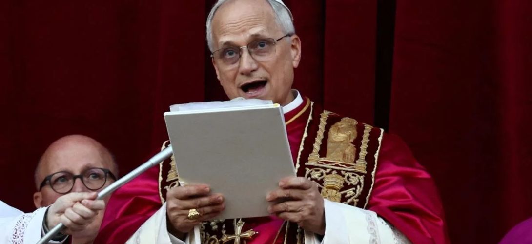 ¡Habemus papam!: Robert Prevost, León XIV, da saludo en español