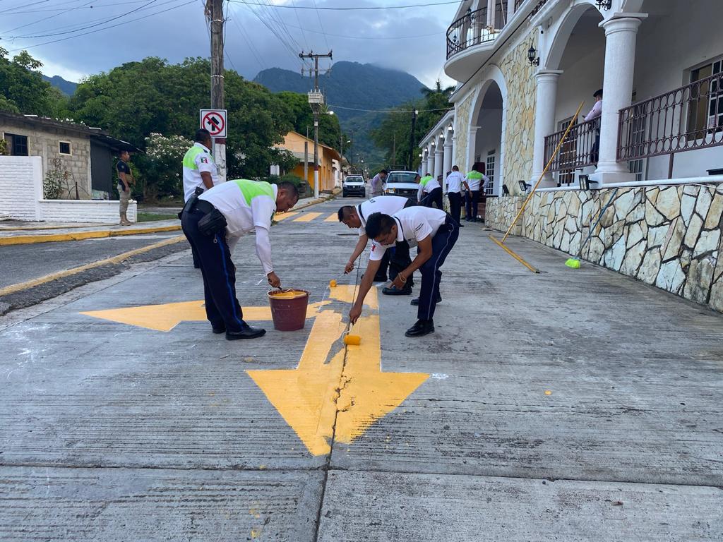 refuerzan seguridad de peatones 2