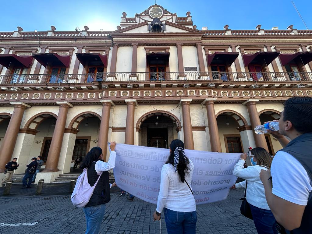 Personal de salud marcha en Xalapa 2