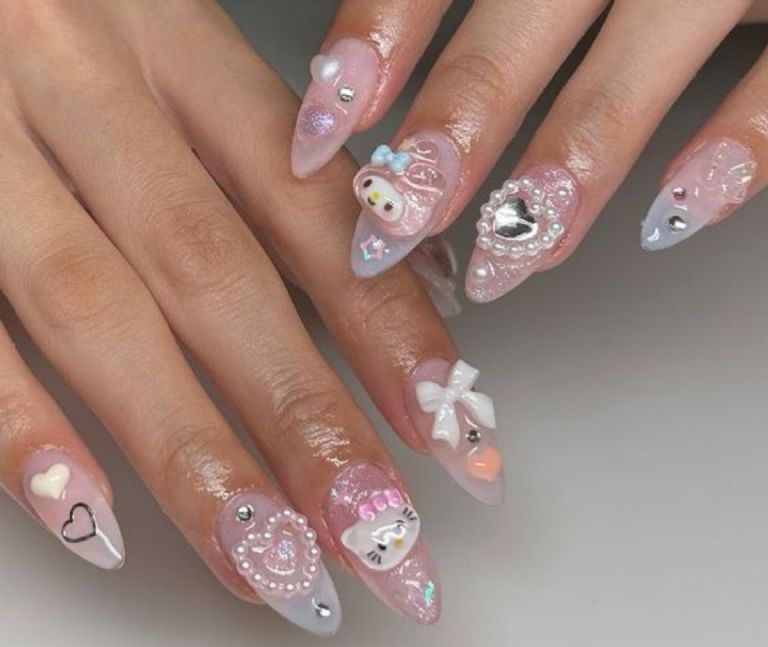Uñas de Hello Kitty y Sanrio6