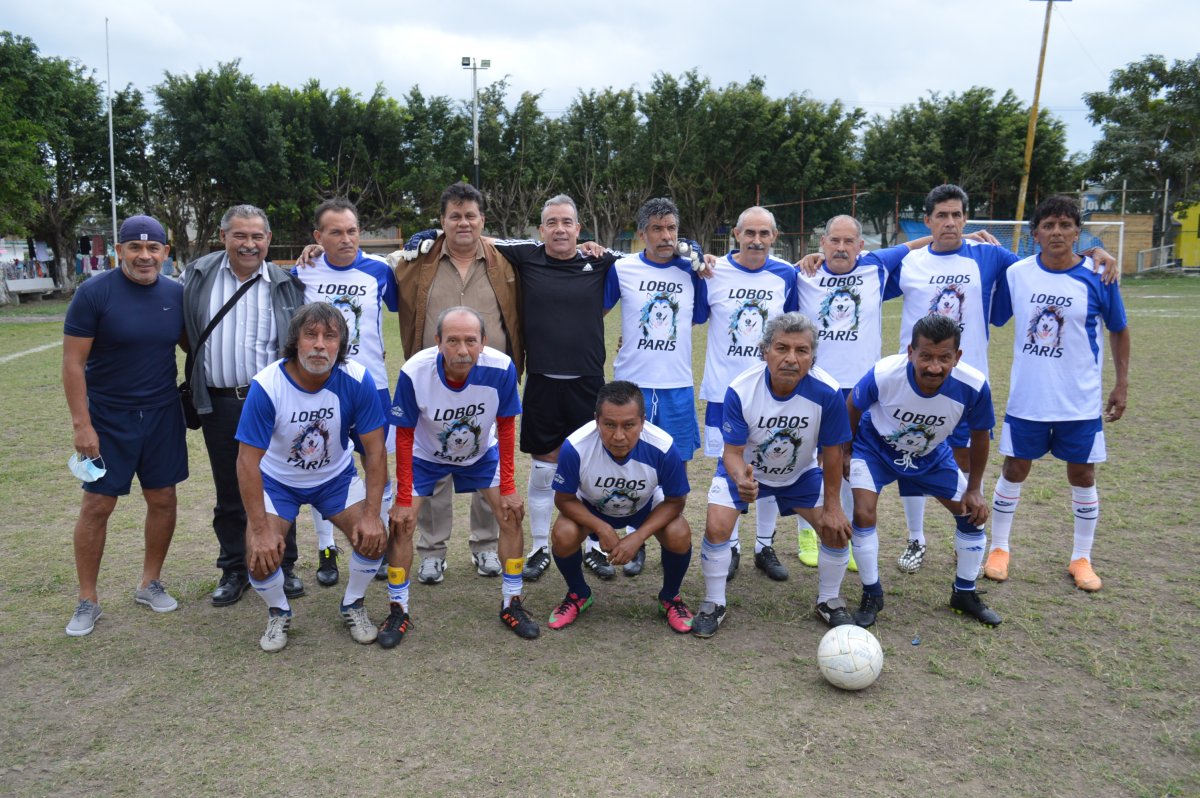 El Heraldo de Tuxpan - Fue para los Lobos