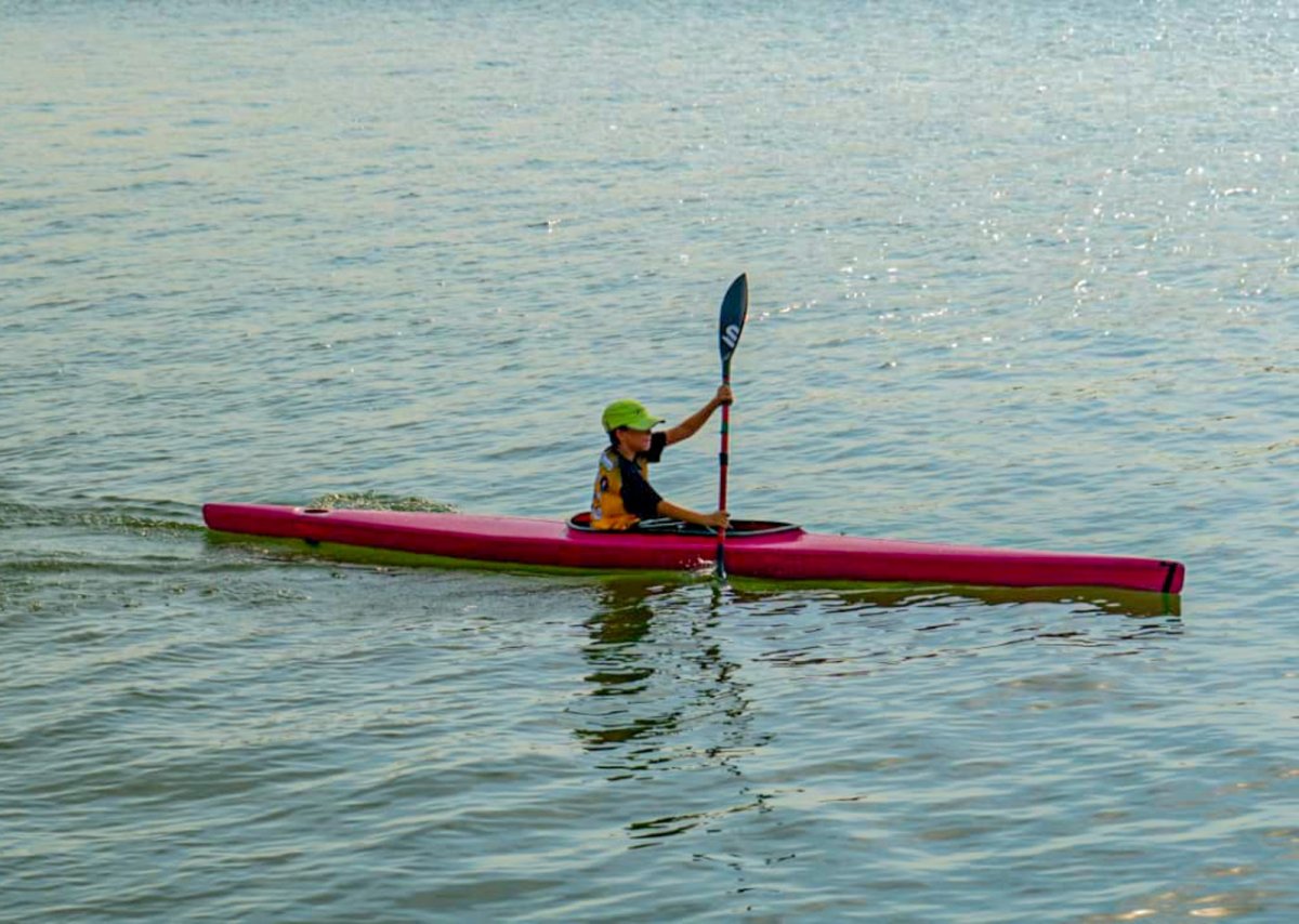 exitosa regata de botes de dragon 3